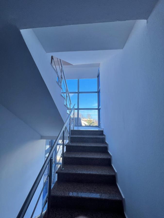 Kamberi Hotel & Apartments 2 Velipojë المظهر الخارجي الصورة