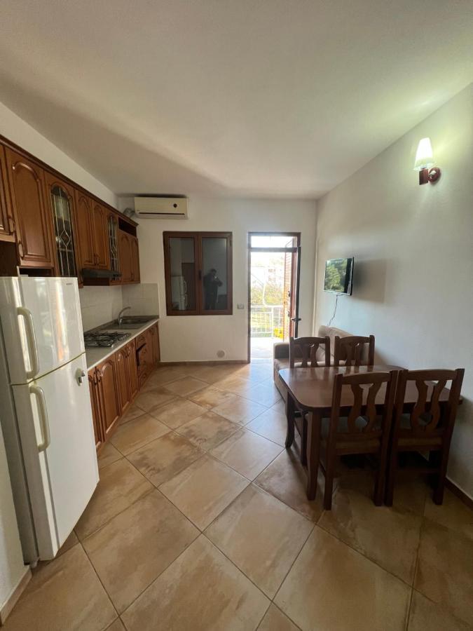 Kamberi Hotel & Apartments 2 Velipojë المظهر الخارجي الصورة