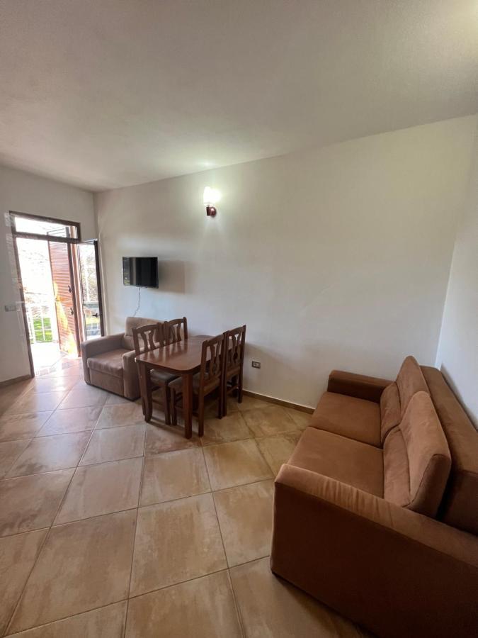 Kamberi Hotel & Apartments 2 Velipojë المظهر الخارجي الصورة