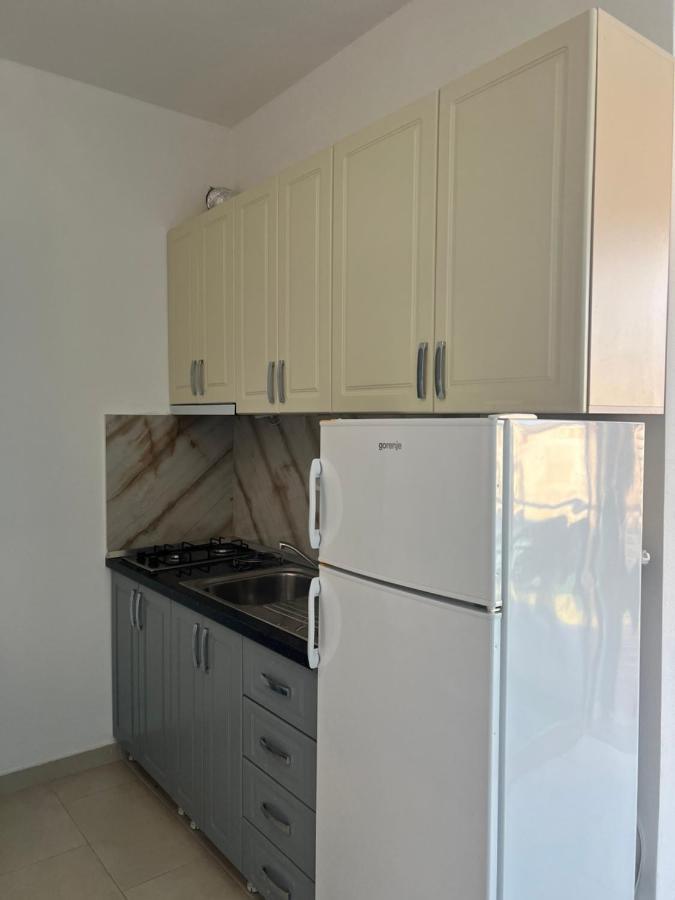 Kamberi Hotel & Apartments 2 Velipojë المظهر الخارجي الصورة