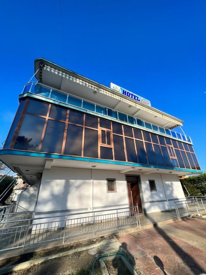 Kamberi Hotel & Apartments 2 Velipojë المظهر الخارجي الصورة